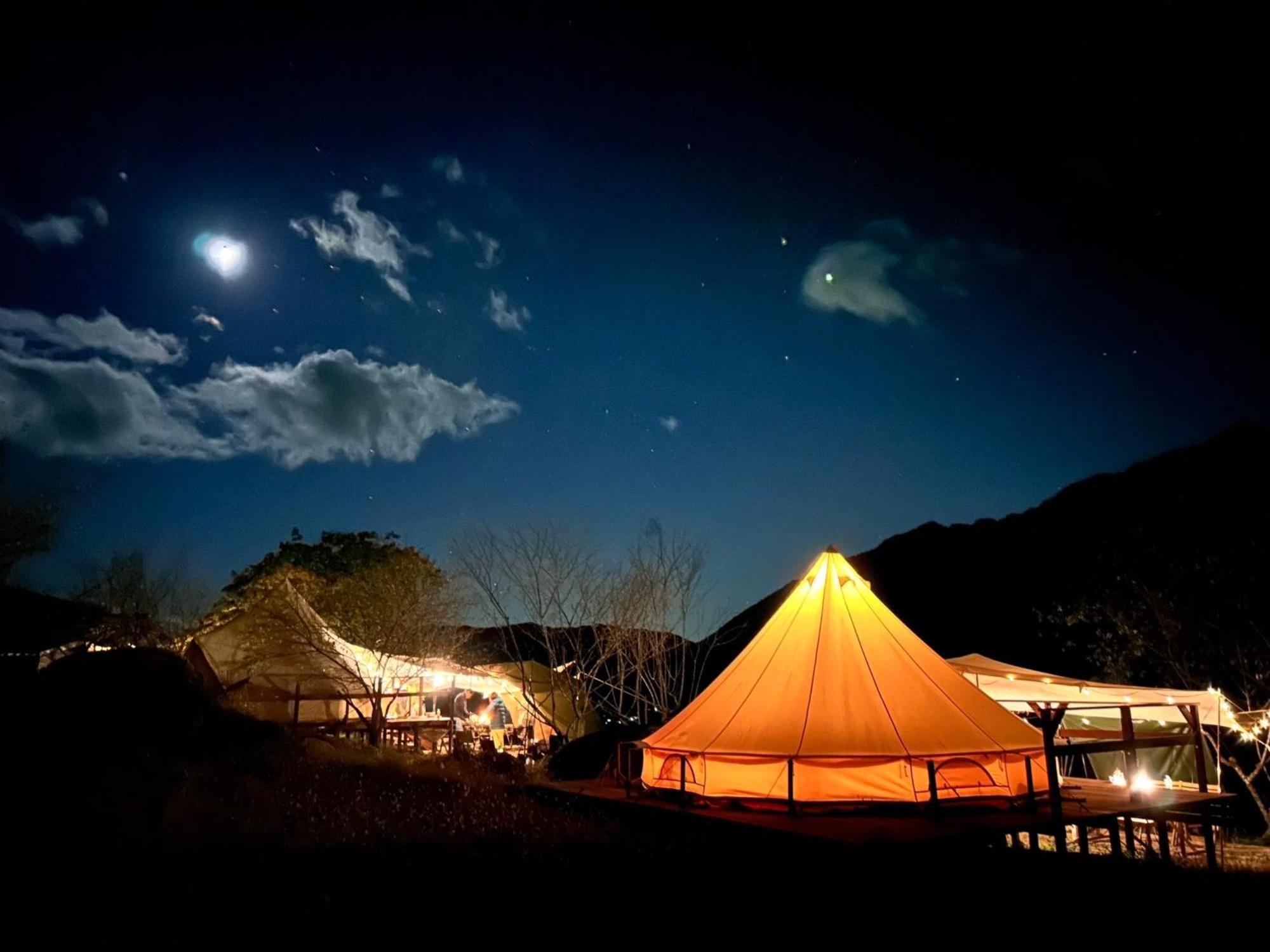 Ties Camp Ground Nagiso Hotell Exteriör bild